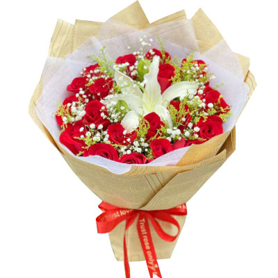 呼伦贝尔19朵红玫瑰1支百合，永恒之美